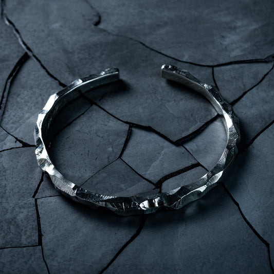 Ore Thin Bangle
